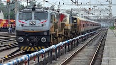 रेलवे ट्रैक पर क्यों लिखा होता है सी/फा? जान लीजिए सही जवाब