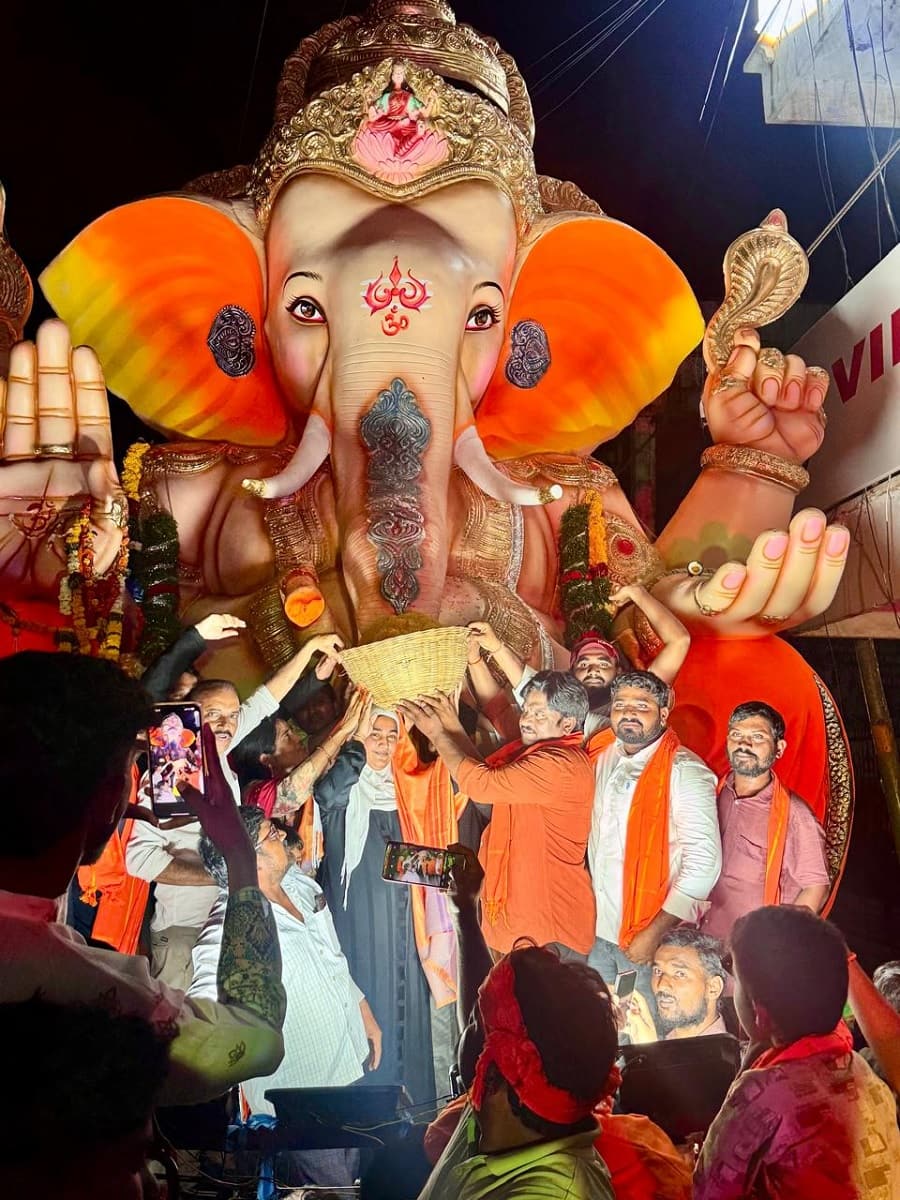 Ganesh Laddu Auction: నిర్మల్ జిల్లాలో భారీ ధరకు గణేష్ లడ్డూ దక్కించుకున్న ముస్లిం మహిళ