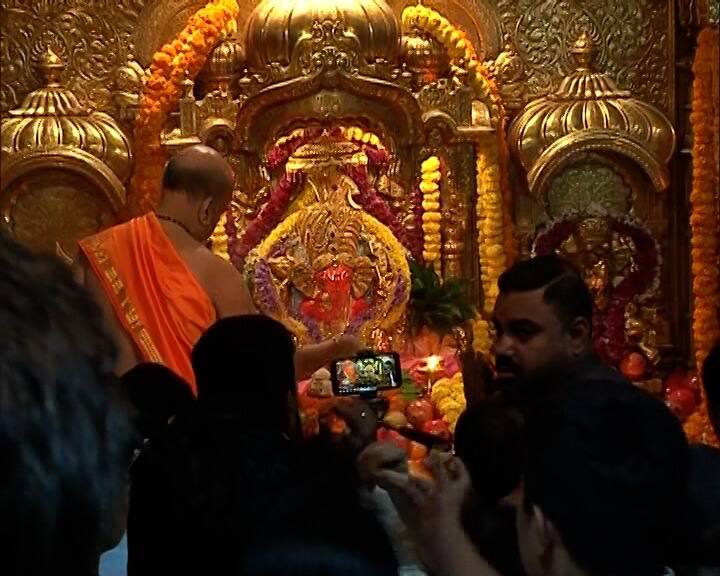 चंद्रग्रहणाचा सूतक काळ भारतात लागू असल्या कारणाने चंद्रग्रहणाच्या दिवशी अनेक मंदिरांची कपाटं बंद ठेवण्यात आली आहेत.