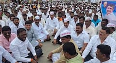 निरेच्या पाण्यासाठी 45 वर्षापासून संघर्ष, शरद पवार गटाचे आमदार खासदार आक्रमक; माळशिरसमध्ये विशाल रास्ता रोको आंदोलन