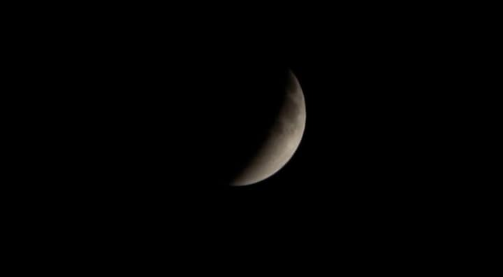 Total Lunar Eclipse 2025: Stunning ‘Capped Moon’ Lights Up Skies Across India — IN PICS Kolkata, West Bengal also witnessed the Total lunar eclipse. (ANI Photo)