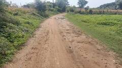 செய்வதை முழுமையாக செய்யாமல் விட்ட அதிகாரிகள்: வேதனையில் தவிக்கும் பொதுமக்கள்