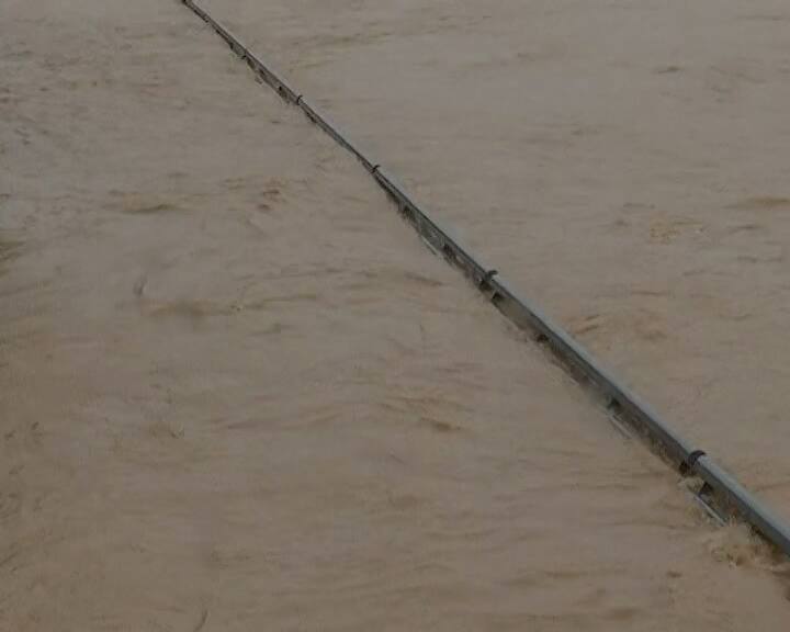 હાલમાં વાસણા બેરેજની જળસપાટી 131 ફૂટ જેટલી છે, અને તેમાંથી 93,658 ક્યુસેક પાણી આગળ છોડવામાં આવી રહ્યું છે. તંત્ર દ્વારા આ સમગ્ર પરિસ્થિતિ પર સતત નજર રાખવામાં આવી રહી છે.