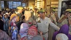 जम्मू-कश्मीर: हजरतबल दरगाह विवाद मामले में 25 से ज्यादा लोग डिटेन, CCTV फुटेज की जांच के बाद एक्शन