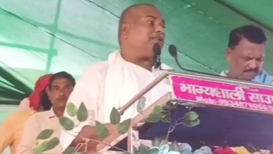 VIDEO: 'पागल हाथी हूं, पटक दूंगा...', राजबल्लभ का सोशल मीडिया पर आरोप, लालू-तेजस्वी की तारीफ में पढ़े 'कसीदे' former MLA Rajballabh Yadav praised Lalu yadav and Tejashwi accused presenting wrong statement on social media ann VIDEO: 'पागल हाथी हूं, पटक दूंगा...', राजबल्लभ का सोशल मीडिया पर आरोप, लालू-तेजस्वी की तारीफ में पढ़े 'कसीदे'