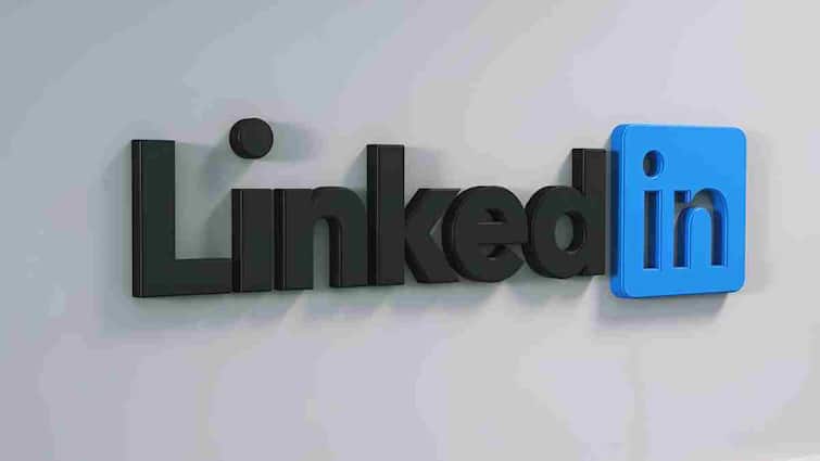 क्या LinkedIn से भी पैसे कमा रहे लोग? जानें क्या है पूरी सच्चाई