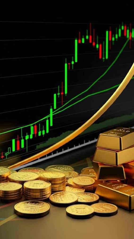 2025 मध्ये सोनं किती महागलं?