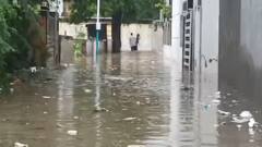 Banaskantha Rain:ભારે વરસાદથી સુઈગામ જળબંબાકાર, થરાદની સોસાયટીમાં કેડ સમા પાણી ભરાયા