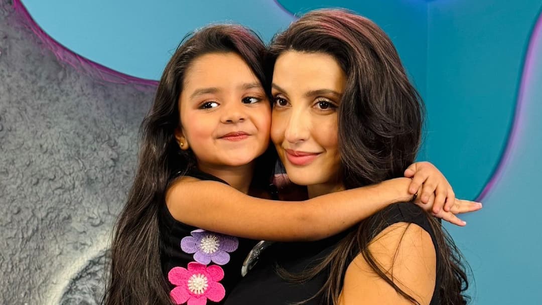 5-Year-Old Aanya Rahul Patel Becomes Viral Sensation After Sharing Stage With Nora Fatehi 5-Year-Old Aanya Rahul Patel Becomes Viral Sensation After Sharing Stage With Nora Fatehi 5-Year-Old Aanya Rahul Patel Becomes Viral Sensation After Sharing Stage With Nora Fatehi