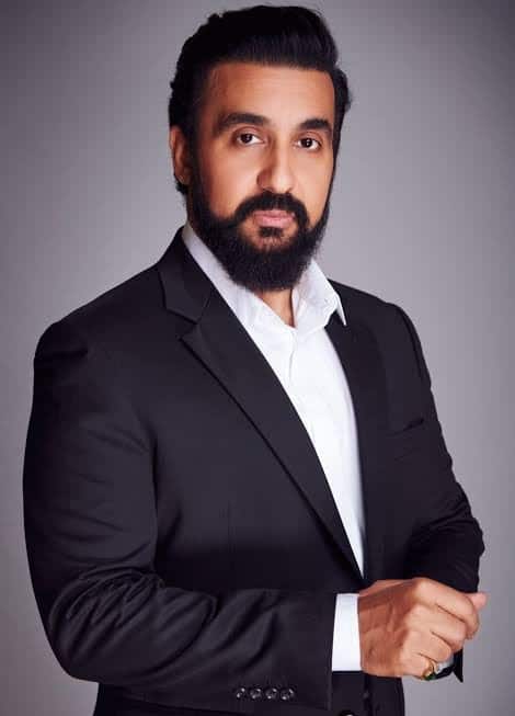 In 2007, he opened a company called 'Essential General Trading LLC' in Dubai which worked in the construction of pressure metals, mining and energy projects. Along with this, he also joined the finance of Bollywood films. He gradually spread his business to fashion, real estate, media and sports. After this, Raj became a promoter of the Best Deal TV TV in India, including Akshay Kumar along with him.