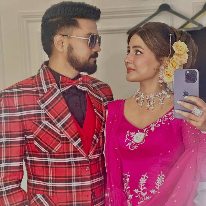 She revealed the intensity of preparing for the show, stating, “Trails..Uffff after my infusions... How many outfits are too many outfits? This day I tried 40.”