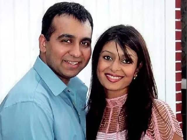 राज की पर्सनल लाइफ भी हमेशा चर्चा में रही. उन्होंने पहली शादी कविता कुंद्रा से की थी. इस शादी से  उन्हें एक बेटी भी है. लेकिन ये रिश्ता ज्यादा समय नहीं चला और 2006 में तलाक हो गया. तलाक के बाद कविता ने कई शॉकिंग खुलासे किए. कई रिपोर्ट्स तो ये भी दावा करते हैं कि ये तलाक राज कुंद्रा के एक्स्ट्रा मैरिटल अफेयर के वजह से हुआ.