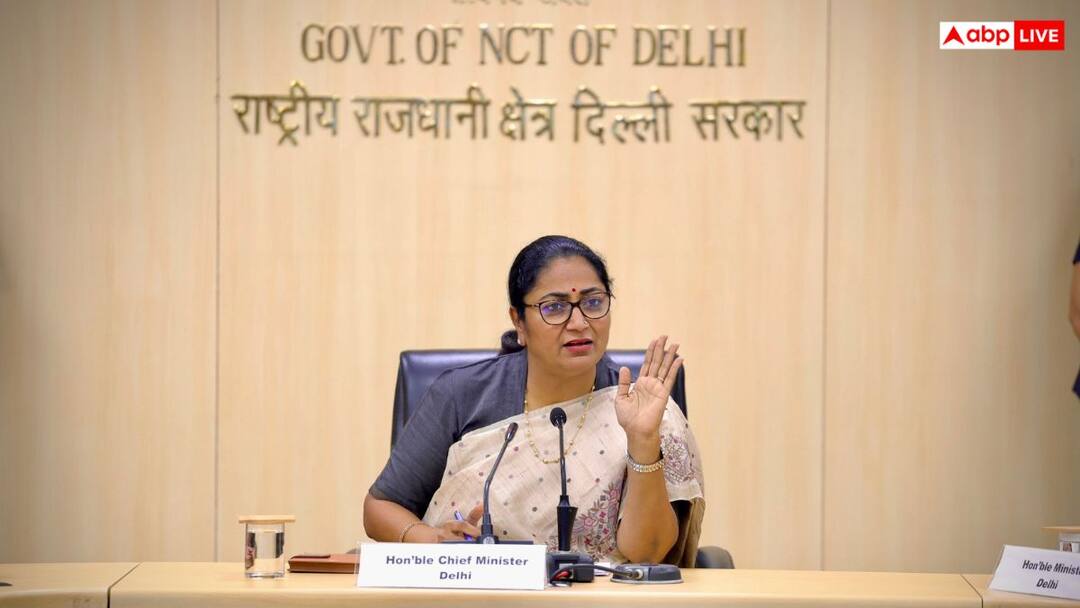 Review meeting on development work in Delhi CM Rekha Gupta shared important information About Minister Kapil Mishra Delhi: दिल्ली के मंत्री कपिल मिश्रा को मिली बड़ी जिम्मेदारी, सीएम रेखा गुप्ता ने किया ऐलान