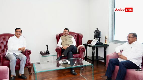 नेता प्रतिपक्ष पद के लिए कांग्रेस नेताओं ने की CM देवेंद्र फडणवीस से मुलाकात, पहले उद्धव ठाकरे गुट का था कब्जा नेता प्रतिपक्ष पद के लिए कांग्रेस नेताओं ने की CM देवेंद्र फडणवीस से मुलाकात, पहले उद्धव ठाकरे गुट का था कब्जा