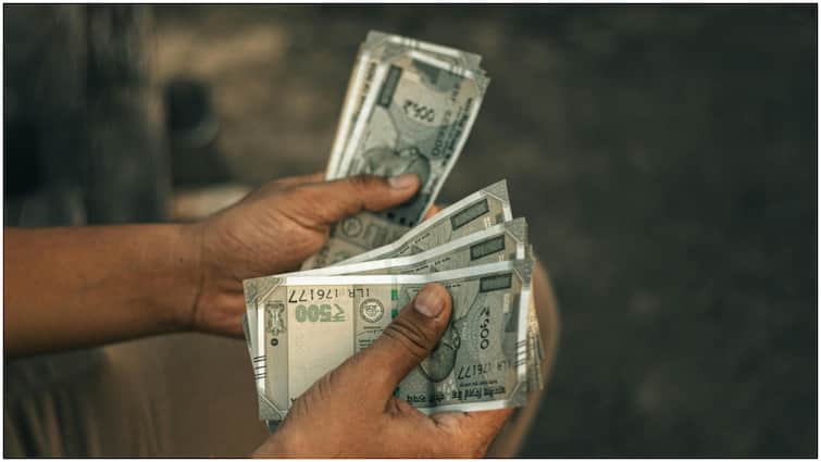 8th Pay Commission On Horizon: Festive Cheer Expected With DA Hike For Govt Staff