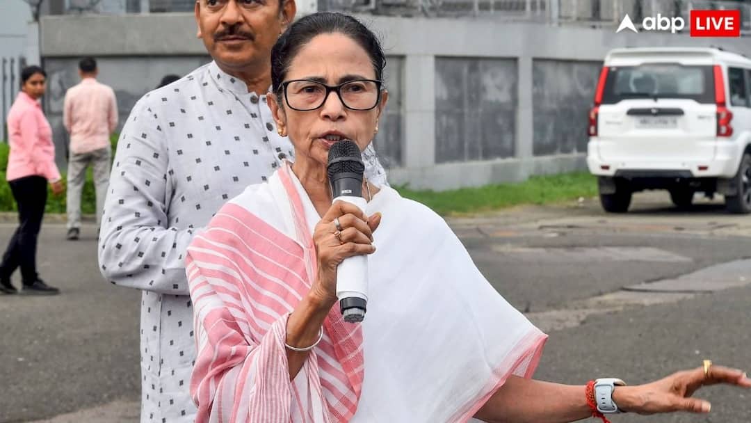 ‘पड़ोसी देशों से प्यार करते हैं, ये भारत की समस्या नहीं’, नेपाल हिंसा पर बोलीं CM ममता बनर्जी?