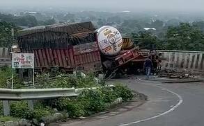 सोमाटोल कंपनीचे कर्मचारी आणि पोलीस कर्मचारी देखील घटनास्थळी दाखल झालेले आहे.