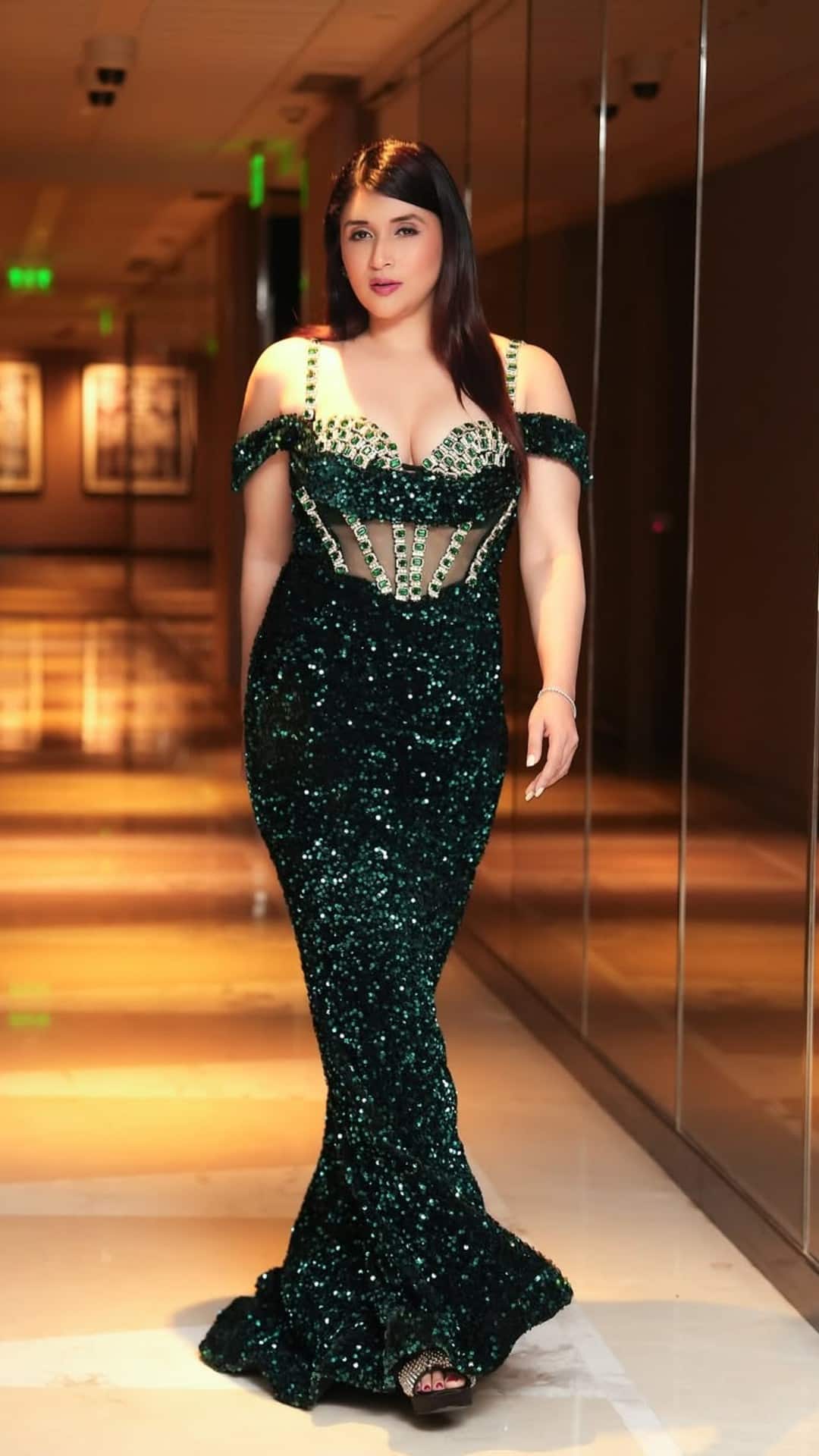 Mannara Chopra Glows Like A Jewel In Glam Emerald Gown Mannara Chopra Glows Like A Jewel In Glam Emerald Gown
