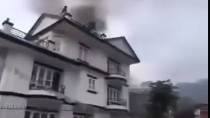 गृह मंत्री रमेश लेखक ने भी 8 सितंबर की शाम इस्तीफा दे दिया. उन्होंने हिंसा में हुई मौतों की नैतिक जिम्मेदारी लेते हुए यह कदम उठाया.इससे साफ है कि विरोध सिर्फ सड़कों पर ही नहीं, बल्कि सत्ता के गलियारों में भी असर डाल रहा है.