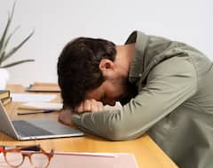 किडनी खराब होने पर ये संकेत आते हैं नजर, बिल्कुल नहीं करना चाहिए इग्नोर