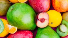 Health Tips: শরীর চাঙ্গা থাকবে দিনভর, ব্রেকফাস্টে যদি খান এই সব ফল…