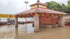 वाराणसी में गंगा ने फिर खतरे के निशान के पार, सभी घाटों पर भरा पानी, 2 महीनों से नौका संचालन भी बंद