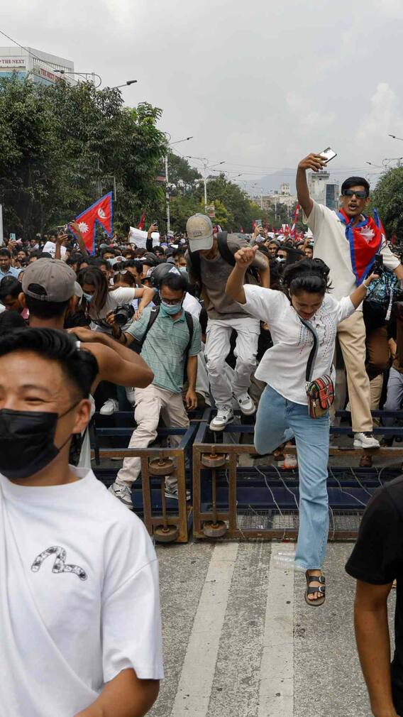 नेपाल में कितने मुस्लिम रहते हैं?