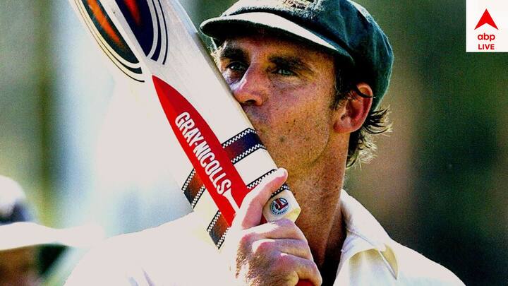 প্রাক্তন অজি অলরাউন্ডার ম্য়াথু হেডেনও ক্রিকেটের তিন ফর্ম্য়াটেই শীর্ষস্থানে পৌঁছেছিলেন। কেরিয়ারের প্রথম থেকেই মারমুখি মেজাজে ব্য়াটিং করেছেন হেডেন।