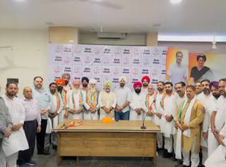 ਪੰਜਾਬ ਦੀ ਸਿਆਸਤ 'ਚ ਮਚੀ ਹਲਚਲ, ਕਈ 'ਆਪ' ਆਗੂ ਕਾਂਗਰਸ 'ਚ ਹੋਏ ਸ਼ਾਮਲ