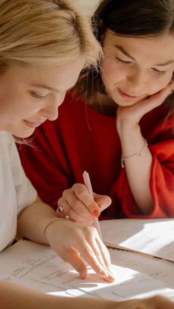 दिल्ली यूनिवर्सिटी के टॉप 5 कॉलेज कौन से हैं?