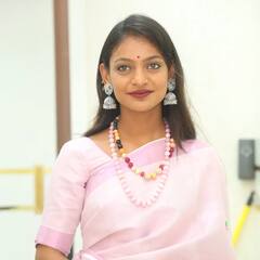 महाकुंभ में माला बेचने वाली मोनालिसा दो फिल्मों चलाएंगी अदाओं के तीर, जानें किस-किस एक्टर संग फरमाएंगी इश्क