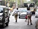 Pune: डोक्यावर हेल्मेट नाही, सिग्नल तोडला तरी काळजी नको, पुण्यात वाहतूक दंडात मोठी सूट, नेमकं काय होणार?