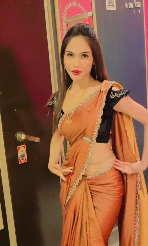 पूजा गायकवाड ही कला केंद्रात नर्तिका असून ती 21 वर्षांची आहे.