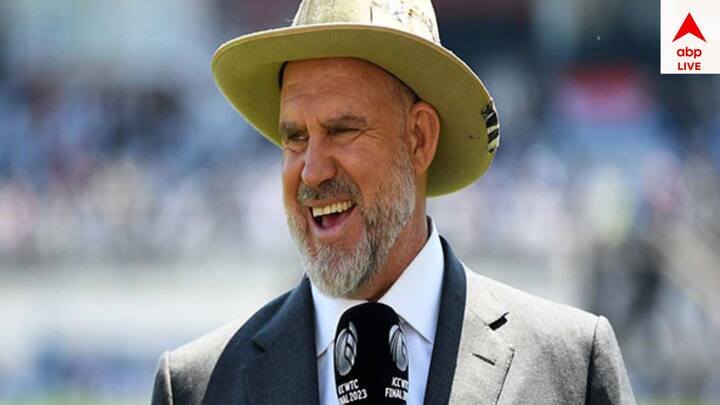 কেরিয়ারের পুরোটাই মূলত টেস্ট ও ওয়ান ডে ম্য়াচ খেলেছিলেন। টি-টোয়েন্টিতেও শীর্ষস্থান দখল করেছিলেন।