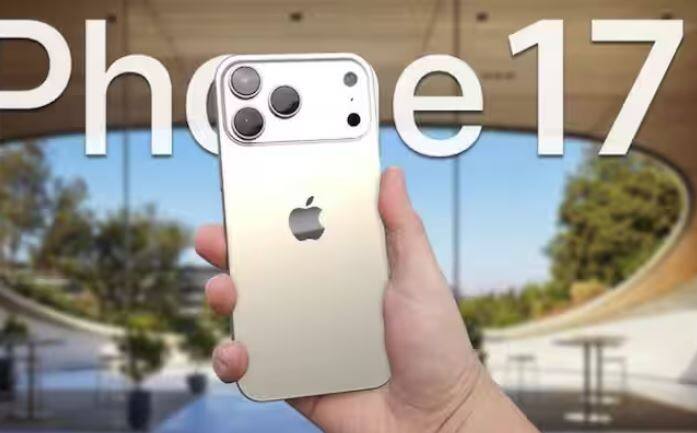 ਦੁਬਈ ਵਿੱਚ, ਆਈਫੋਨ 17 ਦੀ ਕੀਮਤ 3399 AED (ਲਗਭਗ 81,639 ਰੁਪਏ) ਤੋਂ ਸ਼ੁਰੂ ਹੁੰਦੀ ਹੈ। ਆਈਫੋਨ 17 ਏਅਰ AED 4299 (ਲਗਭਗ 1,03,256 ਰੁਪਏ), ਆਈਫੋਨ 17 ਪ੍ਰੋ AED 4699 (ਲਗਭਗ 1,12,863 ਰੁਪਏ) ਅਤੇ ਆਈਫੋਨ 17 ਪ੍ਰੋ ਮੈਕਸ AED 5099 (ਲਗਭਗ 1,22,471 ਰੁਪਏ) ਵਿੱਚ ਉਪਲਬਧ ਹੈ।