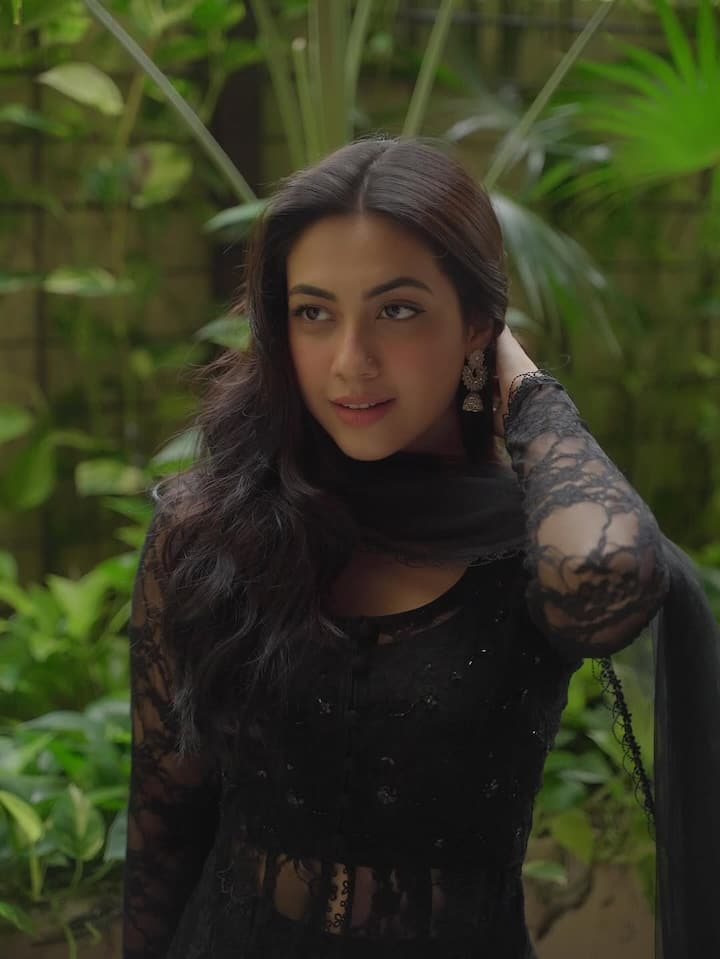 Reem Sheikh is known for acting in TV serials like 'Teri Meri Love Story' and 'Tujhse Hai Raabta'. He has also worked in films like 'Wazir', 'Gul Cauai', 'Tusade and Frides', and 'Homebound'.