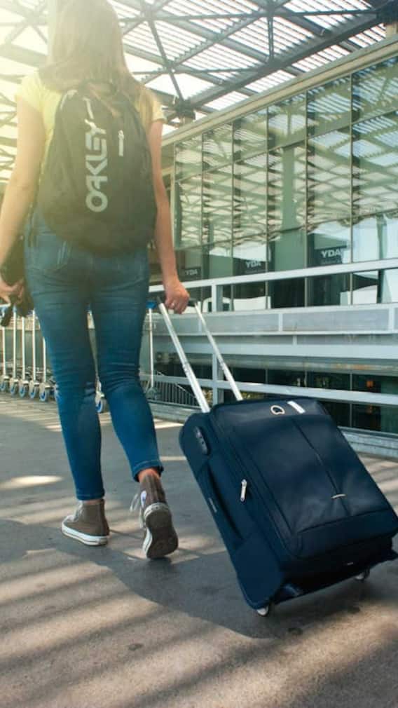 கம்மி செலவில் வோர்ல்ட் டூர் போக சிறந்த வழிகள்