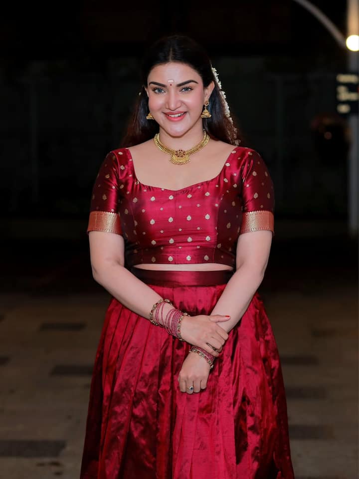 अपनी ब्लॉकबस्टर फिल्मों के लिए मशहूर इस अभिनेत्री ने 31 साल की उम्र में 63 साल के हीरो की मां का किरदार निभाया था।