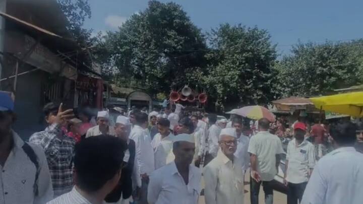 त्यामुळे आदित्य काळेला डीजे वाहनाने फरफटत नेलं, तर गोविंद काळे, विजय केदारी, सागर केदारी, बाळू काळे आणि किशोर घोगरे हे या घटनेमध्ये जखमी झाले आहेत.