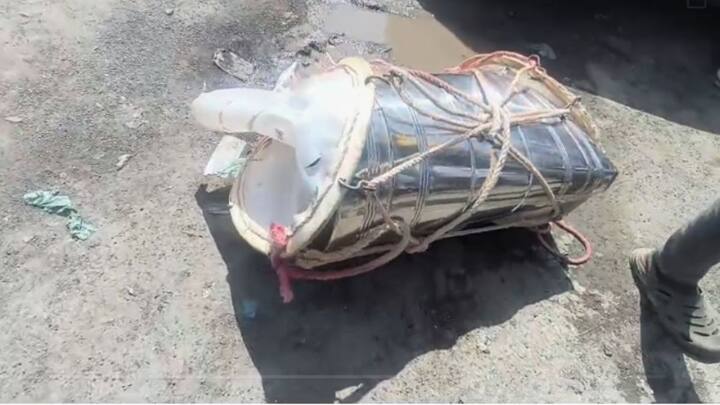 या घटनेची भीषणता या फोटोच्या माध्यमातून दिसून येत आहे, त्याचबरोबर तरूणाच्या मृत्यूने हळहळ व्यक्त होत आहे.