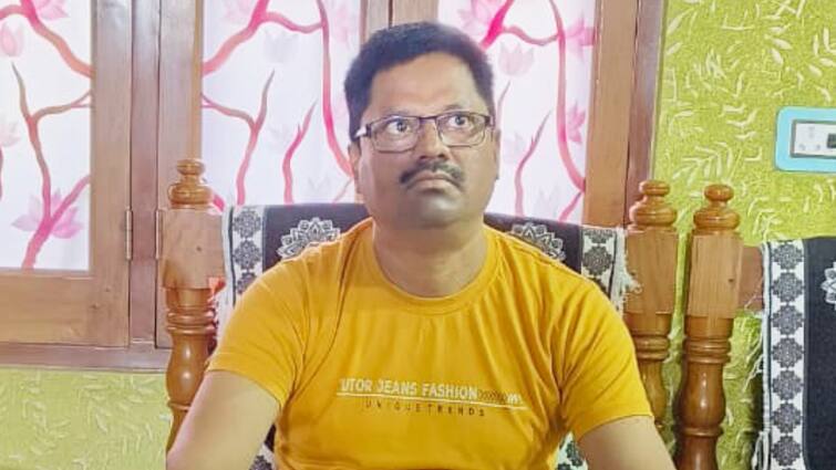 करोड़ों में खेलते हैं बिहार के शिक्षा विभाग के अधिकारी वीरेंद्र नारायण, अब ठिकानों पर हुई रेड