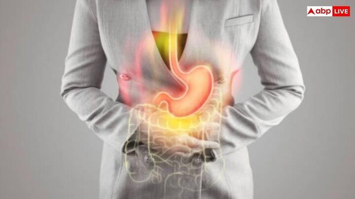 Health Tips: एसिडिटी की समस्या मसालेदार भोजन से बढ़ती है. इसलिए डाइट में ये हेल्दी चीजें शामिल करें और बिना दवा के राहत पाएं.