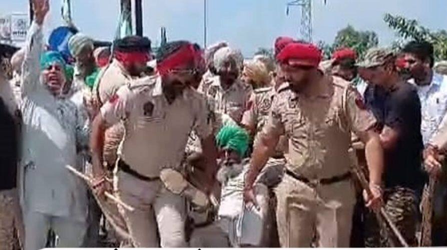 Punjab News: ਪੰਜਾਬ ਦੇ ਇਸ ਟੋਲ ਪਲਾਜ਼ਾ 'ਤੇ ਮੱਚਿਆ ਹਾਹਾਕਾਰ, ਭਾਰੀ ਪੁਲਿਸ ਫੋਰਸ ਤਾਇਨਾਤ; ਜਾਣੋ ਮਾਮਲਾ Sri Muktsar Sahib News Outcry at this toll plaza in Punjab, heavy police force deployed; Know the matter details inside Punjab News: ਪੰਜਾਬ ਦੇ ਇਸ ਟੋਲ ਪਲਾਜ਼ਾ 'ਤੇ ਮੱਚਿਆ ਹਾਹਾਕਾਰ, ਭਾਰੀ ਪੁਲਿਸ ਫੋਰਸ ਤਾਇਨਾਤ; ਜਾਣੋ ਮਾਮਲਾ