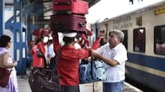 ટ્રેનમાં મુસાફરી દરમિયાન સામાન ભૂલી જાવ તો આ રીતે મેળવી શકો પરત, જાણો કામની વાત