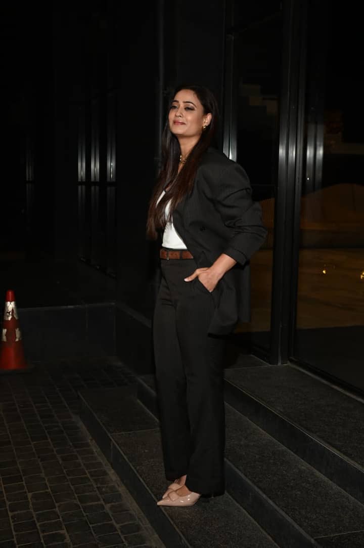 Actress Shweta Tiwari also appeared. Shweta Tiwari carried the boss look.