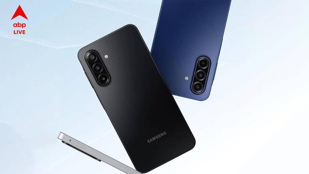 Smartphones Under Rs 15000 Samsung Galaxy F17 5G Launched in India Know The Price and Features Smartphones Under Rs 15,000: ১৫ হাজারের কমে স্যামসাং গ্যালাক্সির ৫জি ফোন, রয়েছে নজরকাড়া ফিচার
