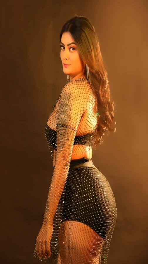 બ્લેક બિકિનીમાં ટ્વિંકલ કપૂરનું હોટ ફોટોશૂટ આગની જેમ વાયરલ