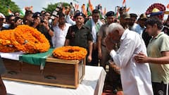 हरियाणा: कुलगाम में आतंकवादियों से मुठभेड़ में शहीद हुए लांस नायक नरेंद्र सिंधु, कैथल में हुआ अंतिम संस्कार
