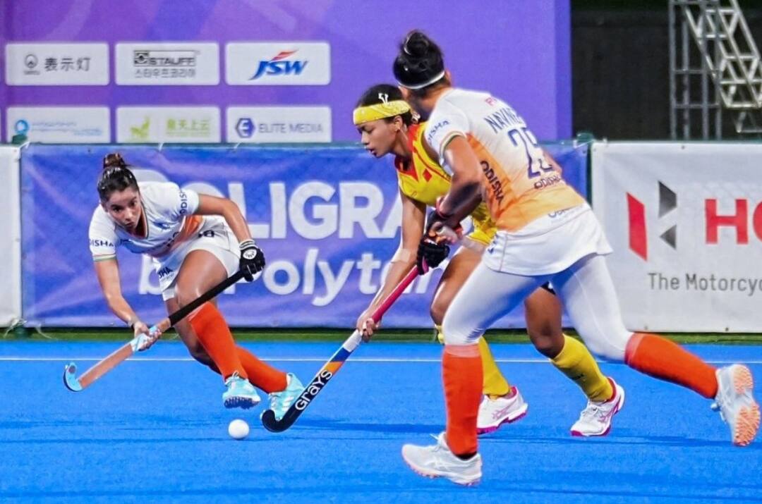 women hockey asia cup 2025 indian team first loss in tournament against china super 4 ભારતીય મહિલા હોકી ટીમને ટૂર્નામેન્ટમાં મળી પ્રથમ હાર, ચીને જીત્યો મુકાબલો