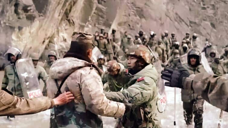 <div>'Melt Indian Soldiers': US Senator's Bizarre Claim On 'Chinese Electromagnetic Weapon' In 2020 Galwan Clash</div>